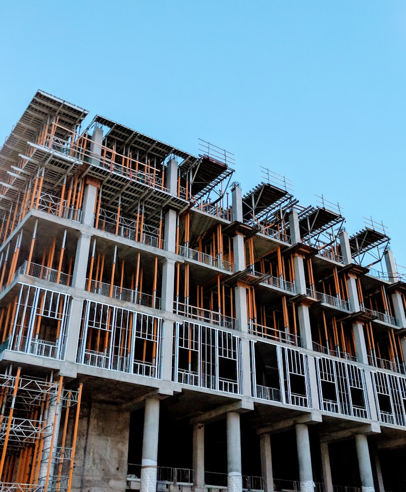 Chantier de construction en structure métallique